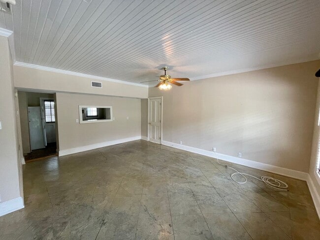 Photo - 1615 Government St