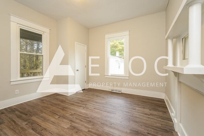 Photo - 705 Salisbury Ridge Rd