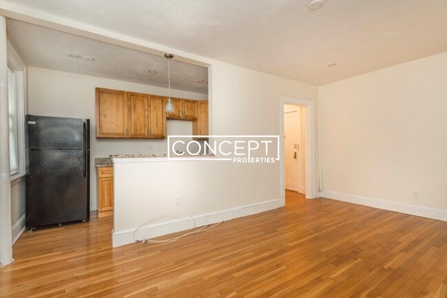 Photo - 138A Highland Ave. Unit 6B Unidad 6B