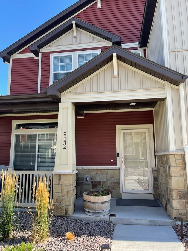 New townhome in beautiful Banning Lewis Ra... - New townhome in beautiful Banning Lewis Ra...
