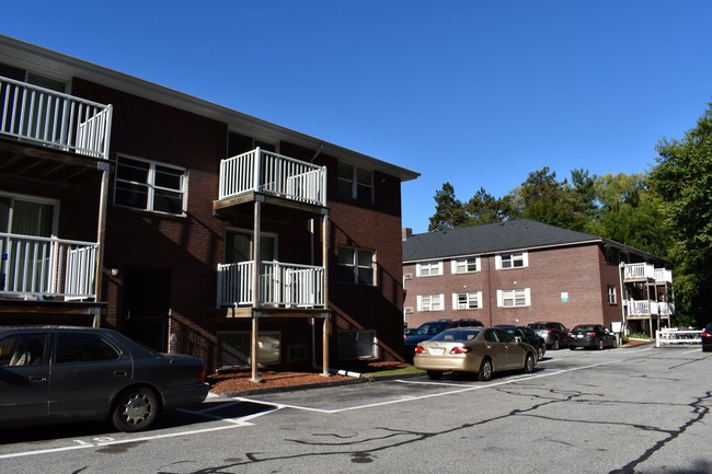 Brettonwood Estates Apartments For Rent in Lowell, MA | ForRent.com