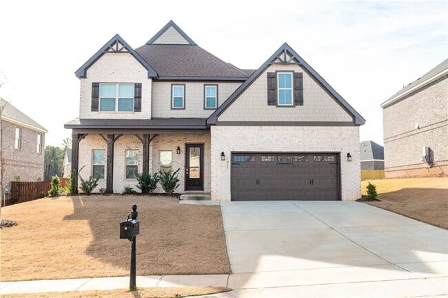 Building Photo - Spacious & Stylish 4BD Home with Loft in C...