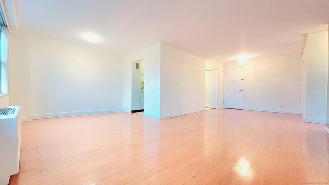 Photo - 2625 Park Ave Condominio Unidad 7L