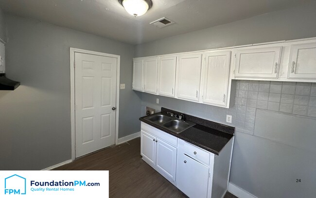 Photo - 4532 Sunny View Dr