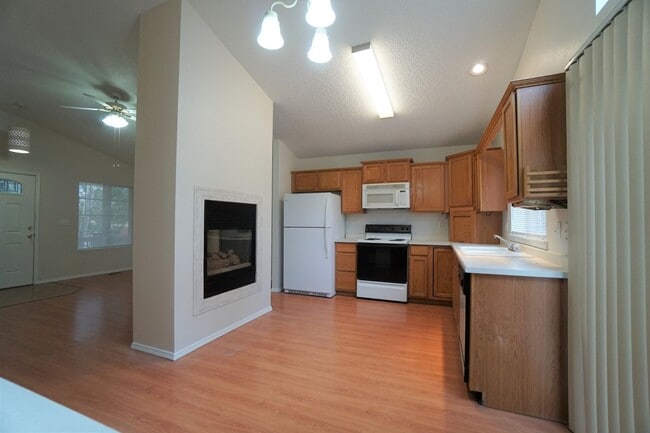 Photo - 6151 Bow River Dr