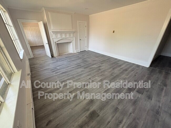 Photo - 26 John Ringo Rd Unit 2A