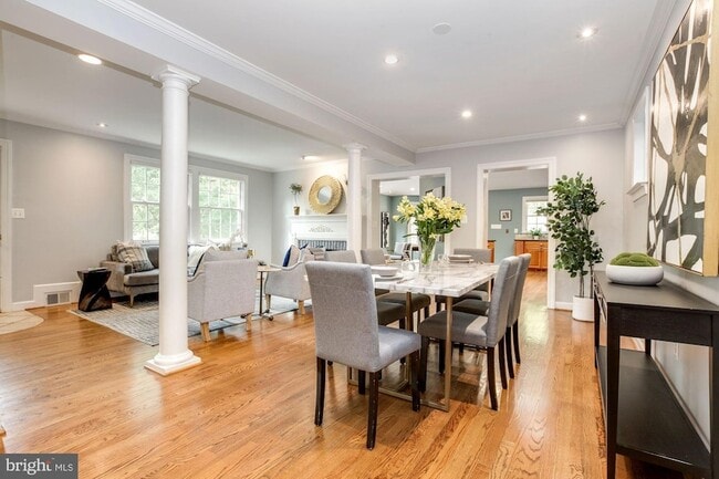 Photo - 3233 Stephenson Pl NW