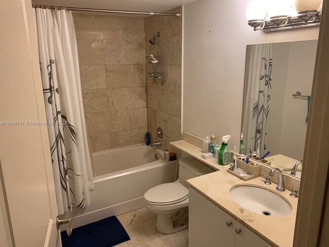 Photo - 170 SE 14th St