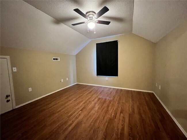 Photo - 1629 N Saddlehorn Ave