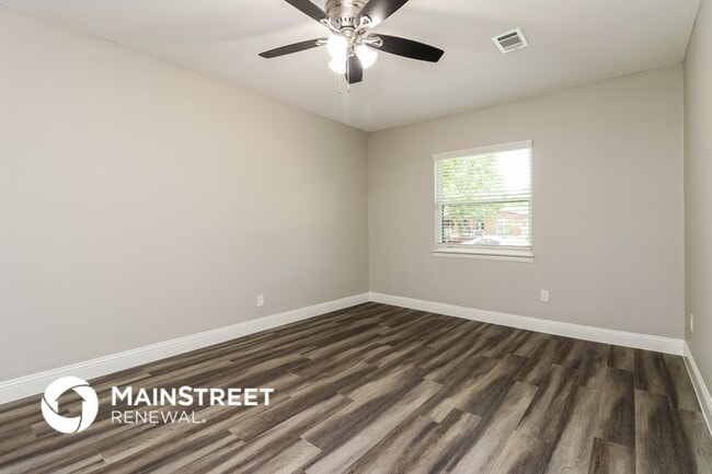 Photo - 1708 Joyce St