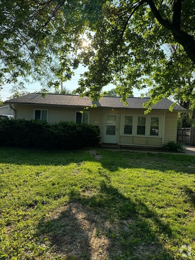 Building Photo - 2713 Eagledale Dr Rental