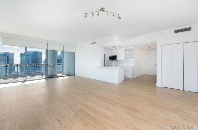 Photo - 90 SW 3rd St Unit 4004