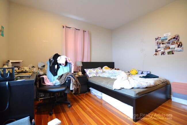 Photo - 115 Glenville Ave Unidad 1