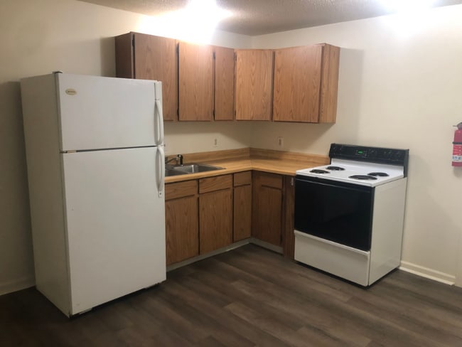 Photo - 9527 W Main St