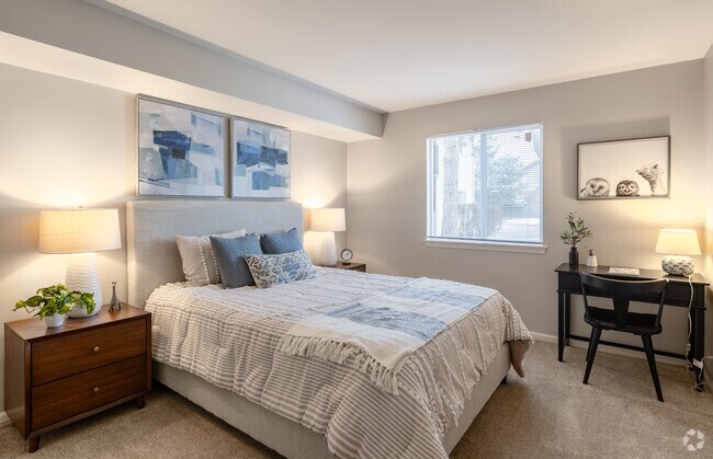 2BR, 2BA - Bedroom