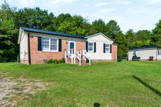 2414 Shawnee Dr