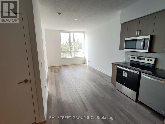 Photo - 1603 Eglinton Ave W Unité 206