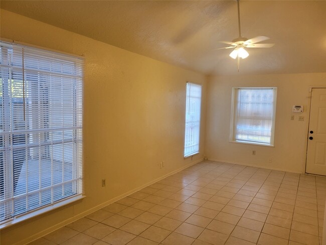 Photo - 15135 Kennedy Oaks St