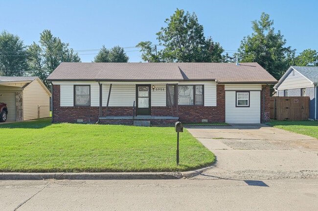 Photo - 5954 NW 35th St House