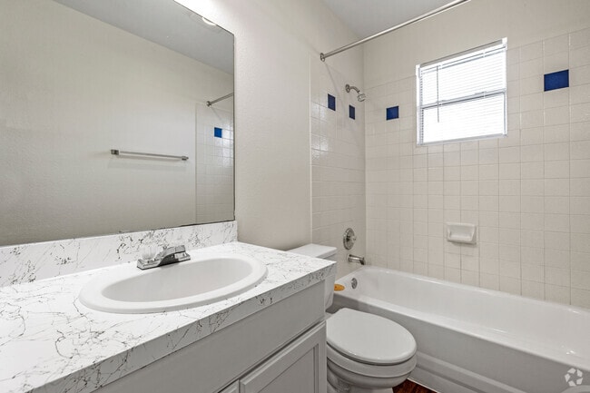 2BR, 2BA - 1,036SF - 2nd Bathroom