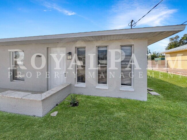 Photo - Your Cozy Core Era Starts in Fort Myers – 3BR/2BA Duplex with a Fresh New HVAC!