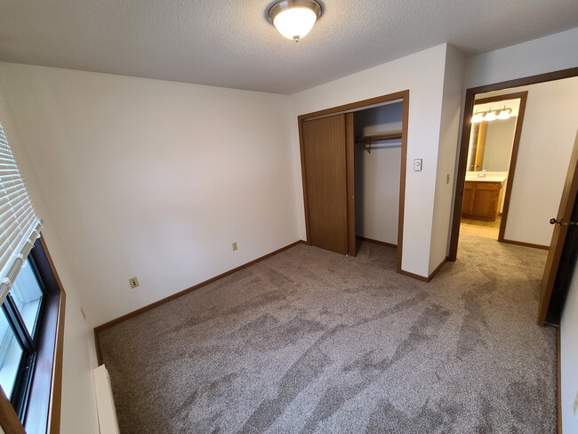 Photo - Geneva Terrace Apartments