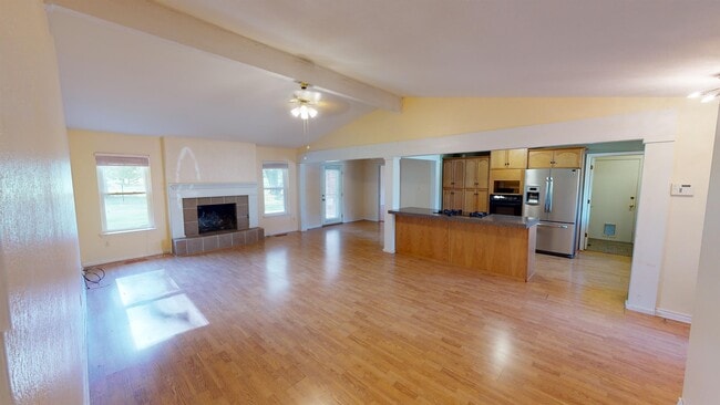 Photo - 802 N Juniper St