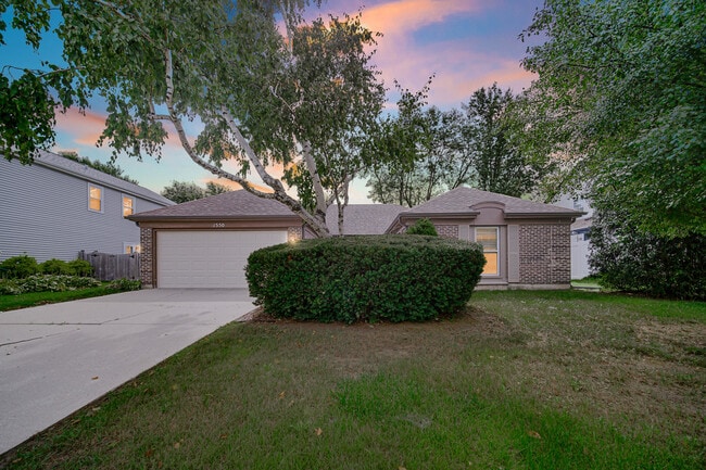 Building Photo - 1550 Jasper Dr