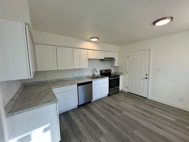 4577 N Palo Verde Ln