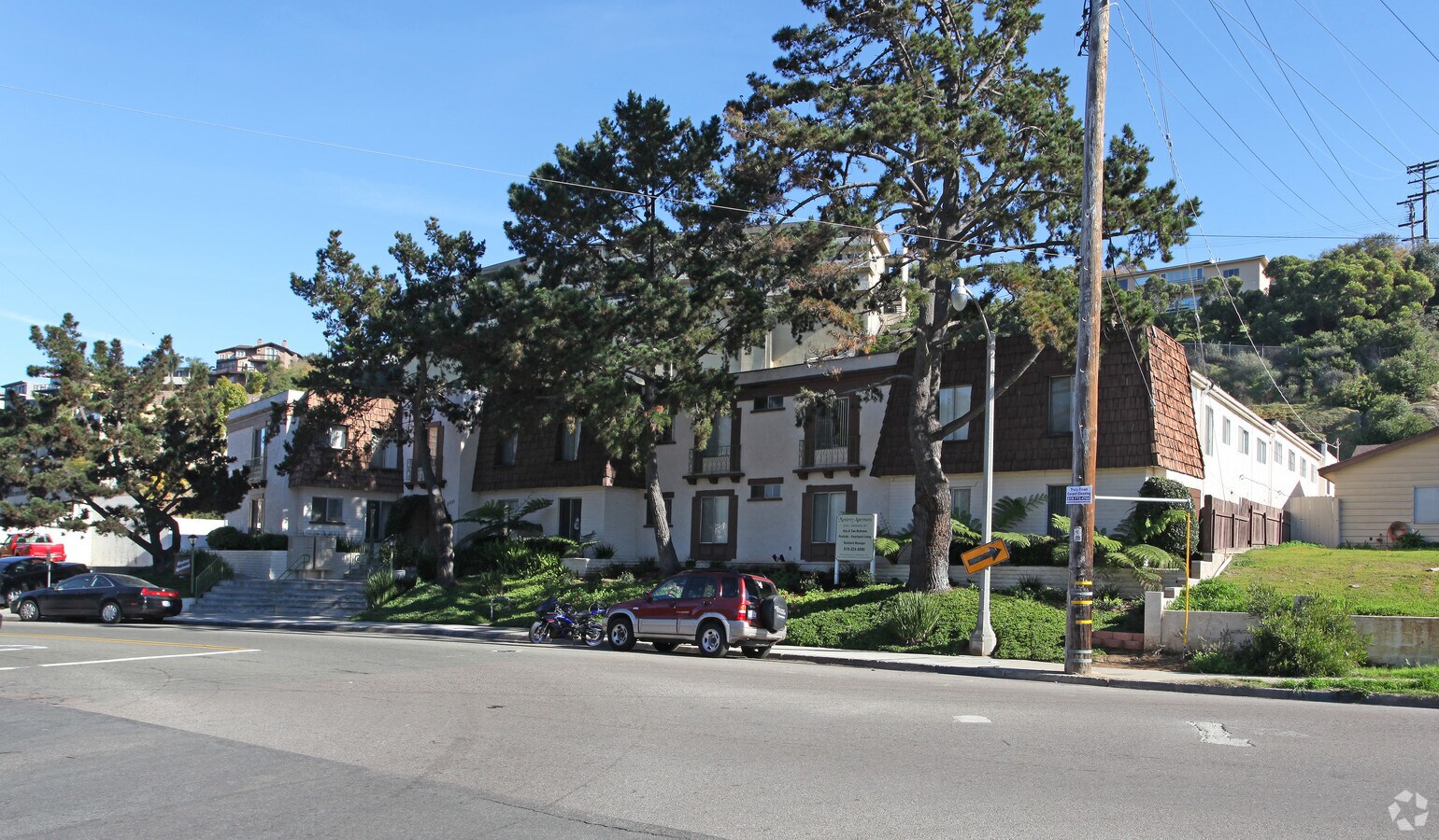 Monterey Apartments - Monterey Apartments