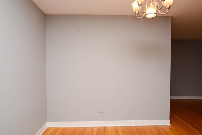 675 W Wrightwood Ave Unit 803