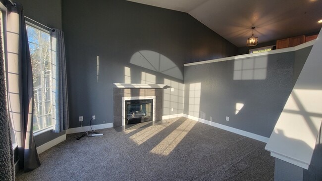 Photo - 1423 85th Dr NE