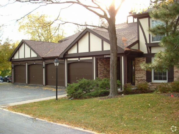 Building Photo - Willowbend 2BR 2BA, 1CGar Rental