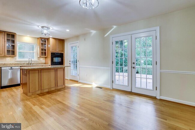 Photo - 7321 Reddfield Ct