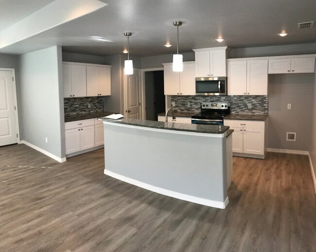 Photo - Wonderful 3 Bed 2 Bath in Willow Bend! Apartamento