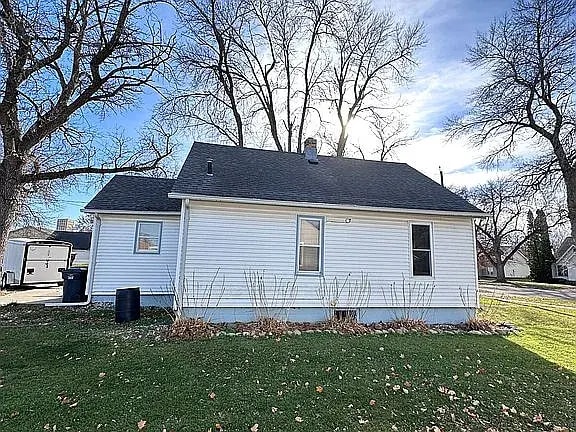 Photo - 620 3rd Ave W