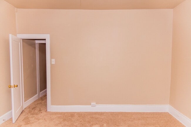 Photo - 1019 W Leigh St Unit Apt #1st Fl