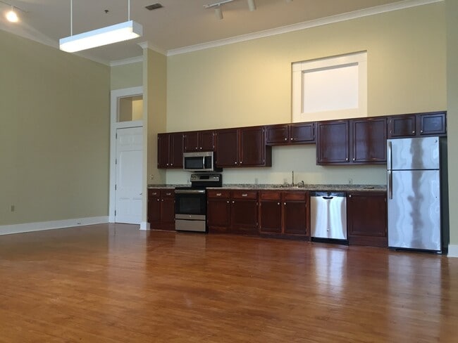 Photo - 715 Sherman St Unidad 6