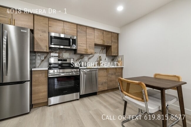 Photo - 4018 Riviera Dr Unit 1