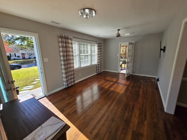 Photo - 8410 Holly Hill Rd