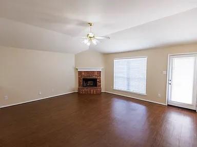 Photo - 2421 Collier Dr