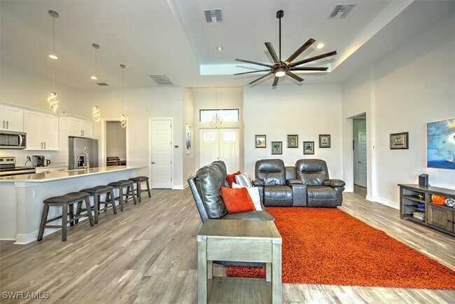 Photo - 3527 SW 4th Ln