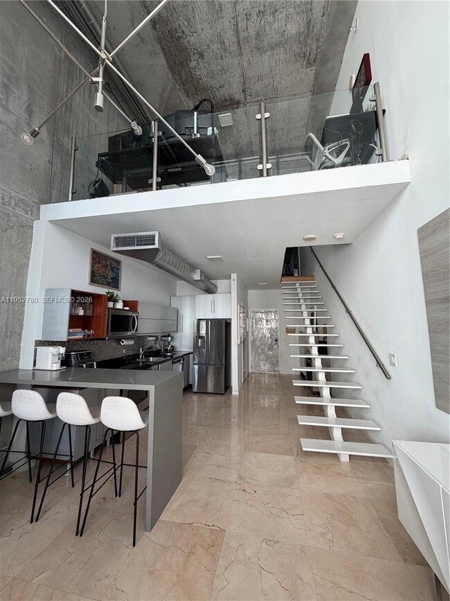 Photo - 690 SW 1st Ct Unidad 2524