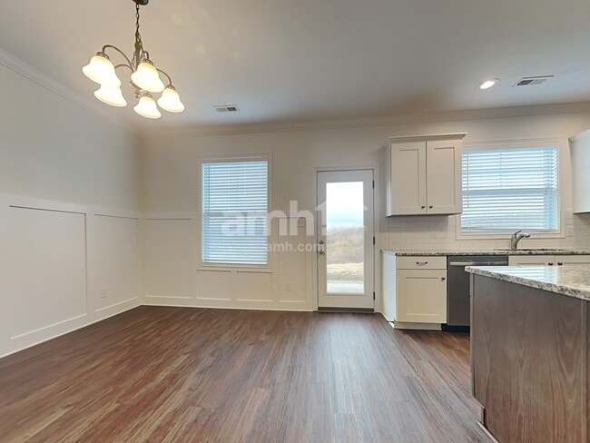 Photo - 1016 Carter Ridge Dr