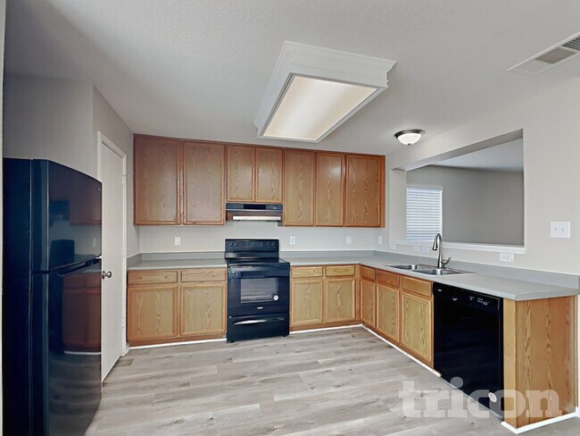 Photo - 6546 Benwood Crest