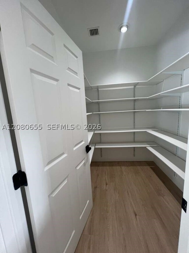 Photo - 211 SW 29th Rd