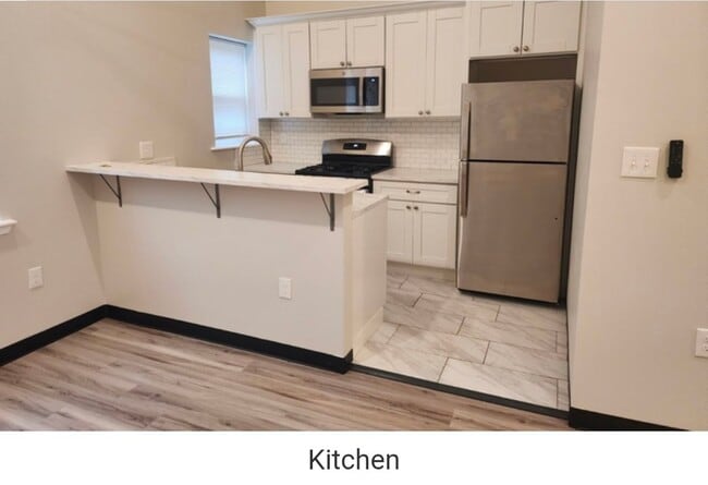 Photo - 6135 MacBeth Dr Unidad 1