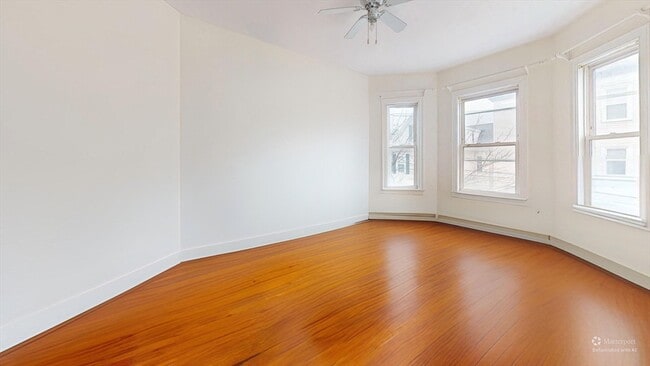 Photo - 19 Newport St Unit 2