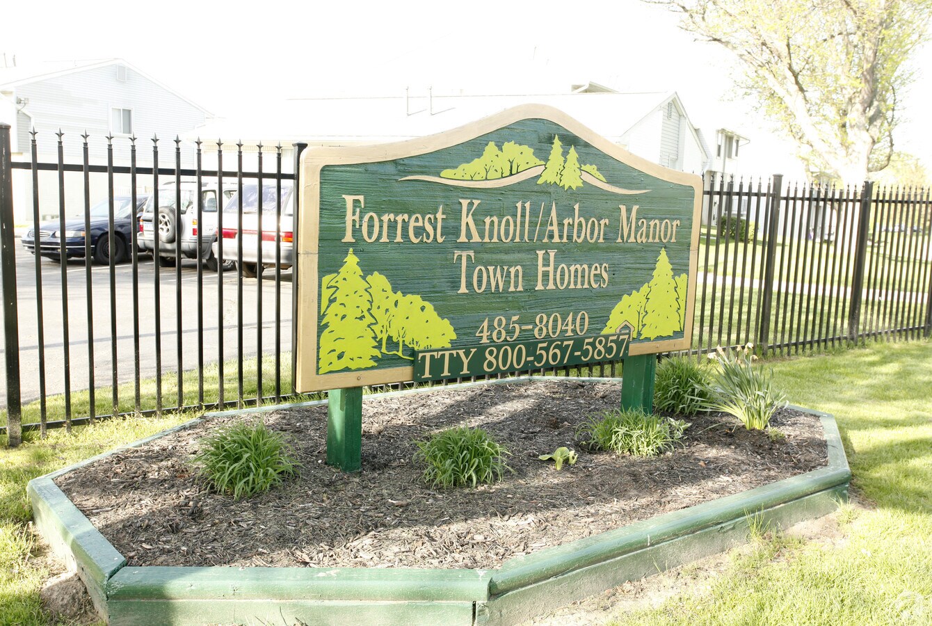 Photo - Forrest Knoll Apartments
