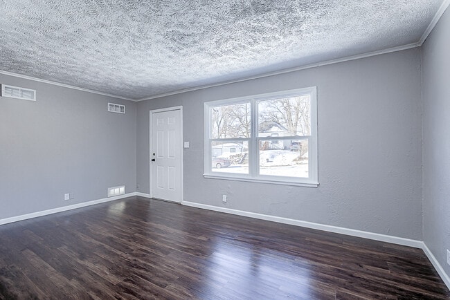 Photo - 5345 N 33rd Ave